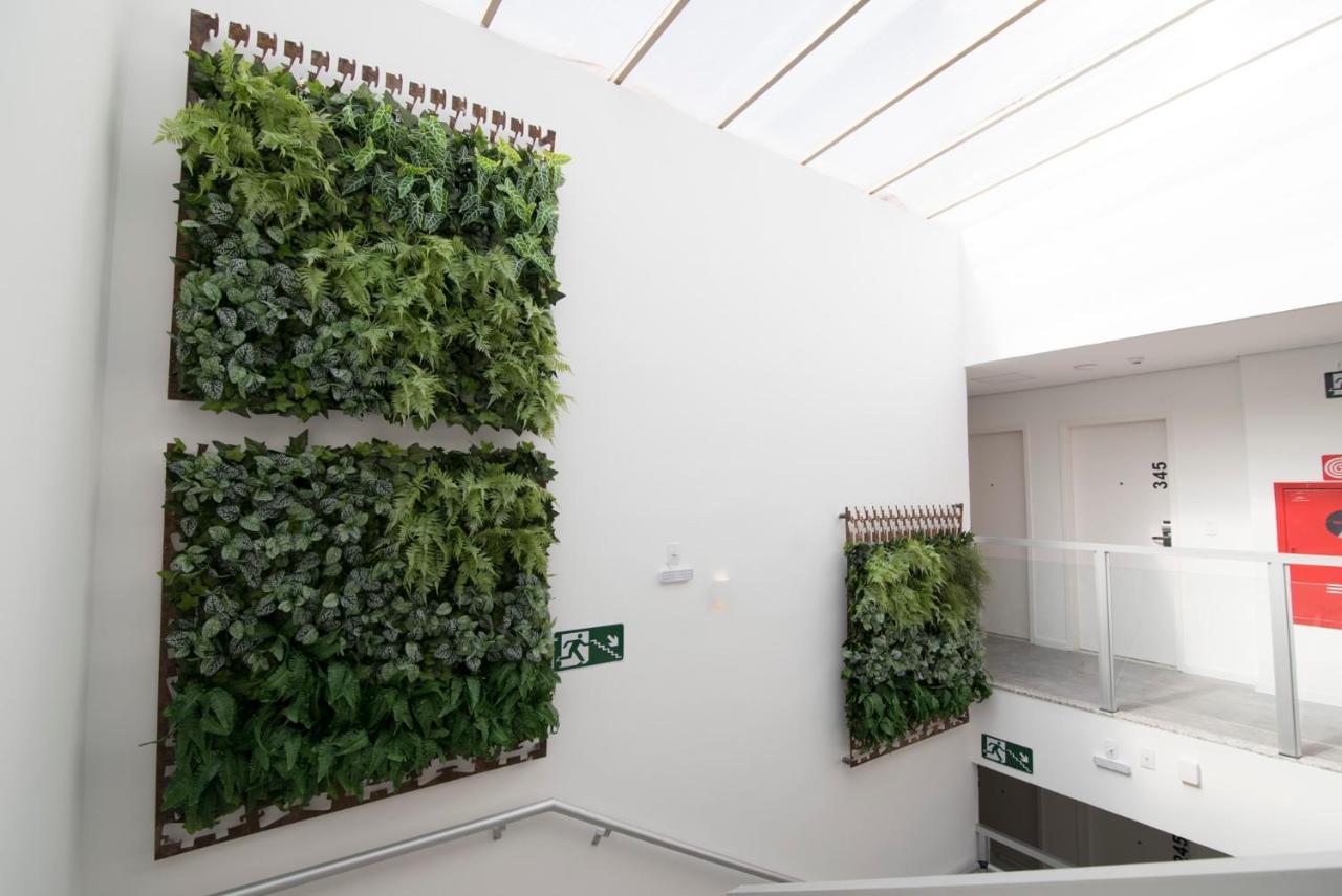 Hotel H2 Congonhas Exterior photo Living wall
